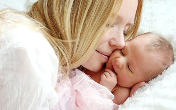 19 genialnych porad dla niedoświadczonej mamy noworodka. Odtąd będzie ci łatwiej